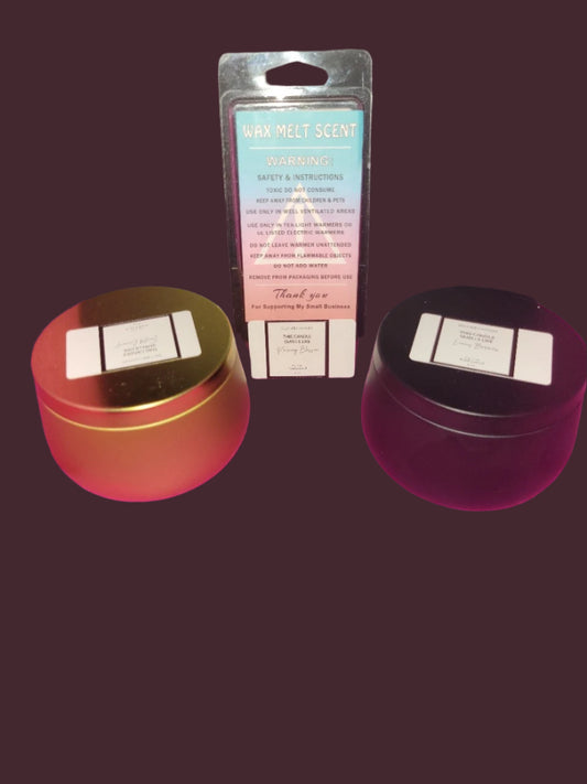 Two round containers with labels on a pink surface, with a product packaging in the background.